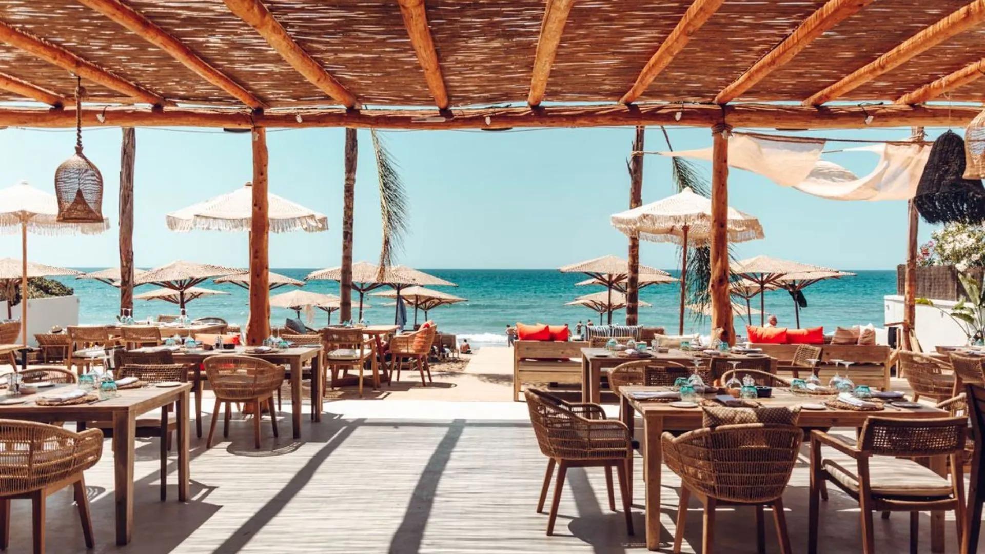 Dining, Entertainment & Shopping